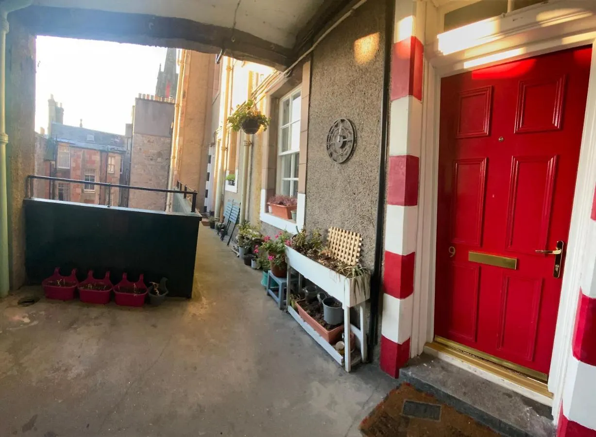 Old Town View Apartment Edinburgh 0*,  United Kingdom